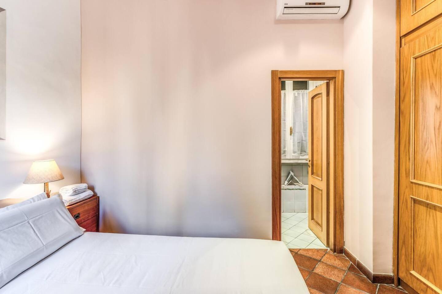 Ferienwohnung Cozy Flat In Trevi Fountain Rom Exterior foto